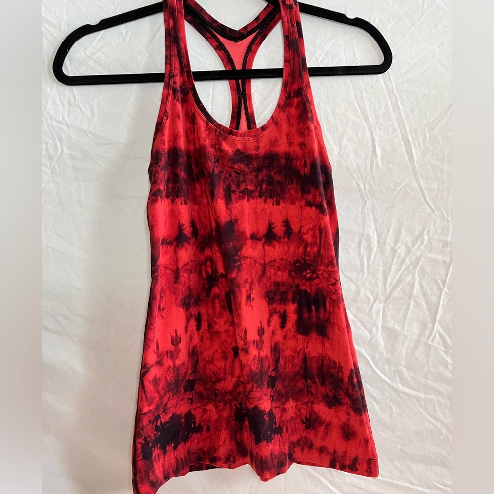 Lululemon Cool Racerback 
Nulu